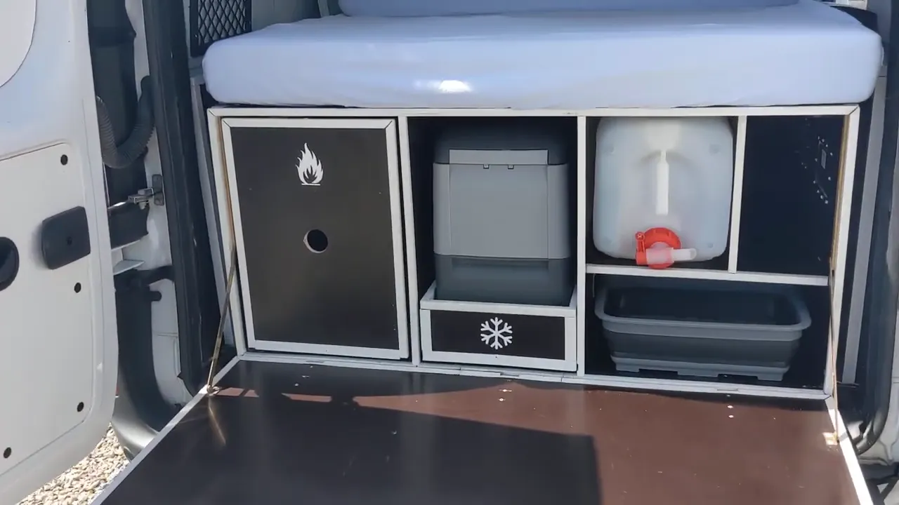 kitchenette amovible Kangoo van kit cuisine